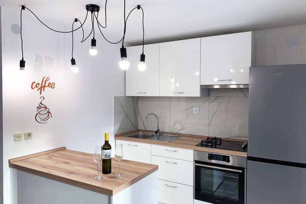 New Apartment Ema I Крк Екстер'єр фото